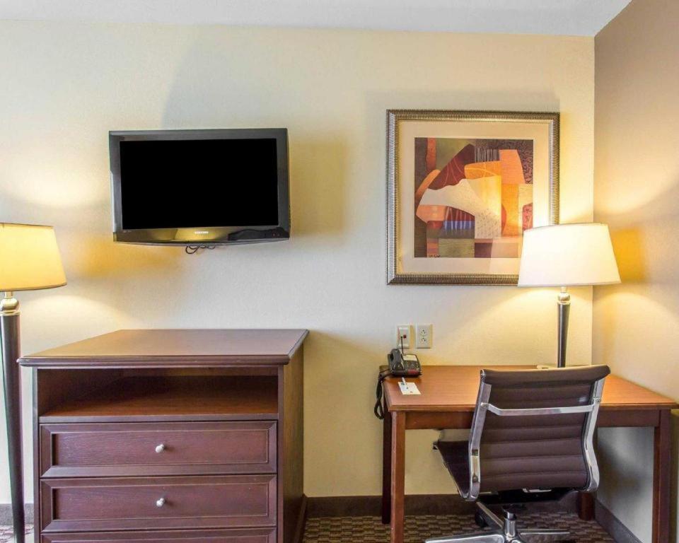 מדיסונוויל Comfort Inn & Suites מראה חיצוני תמונה