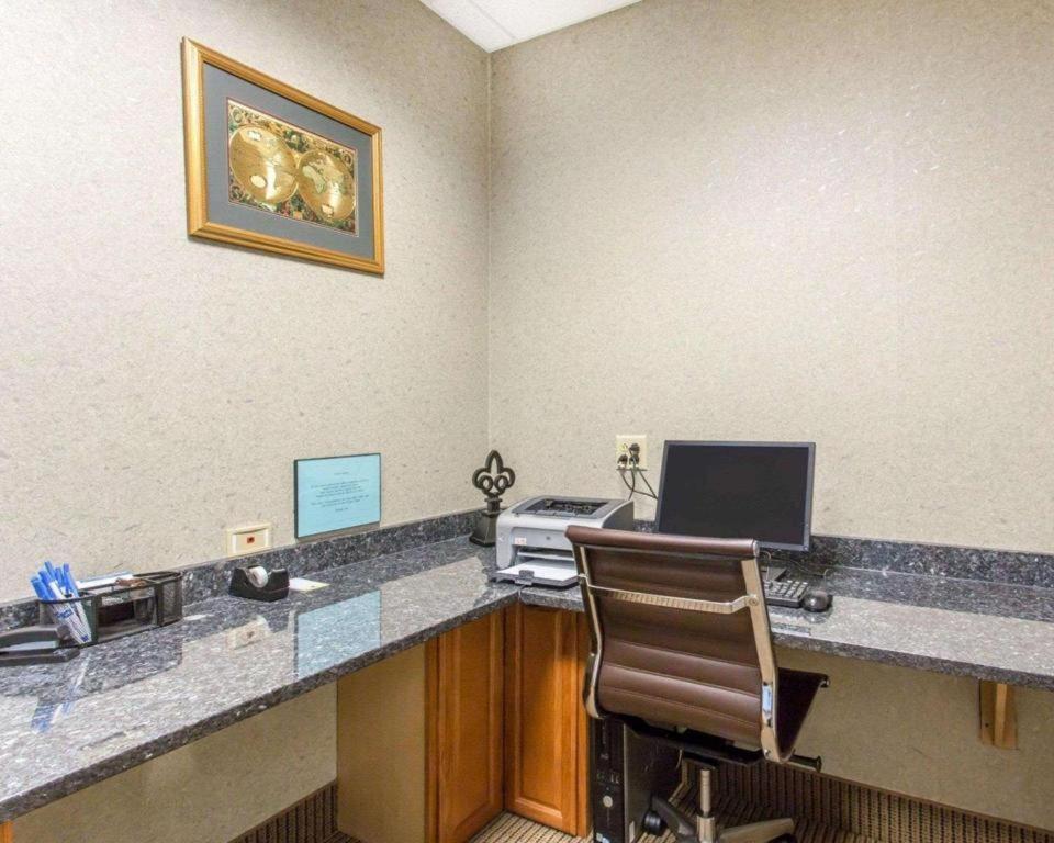 מדיסונוויל Comfort Inn & Suites מראה חיצוני תמונה