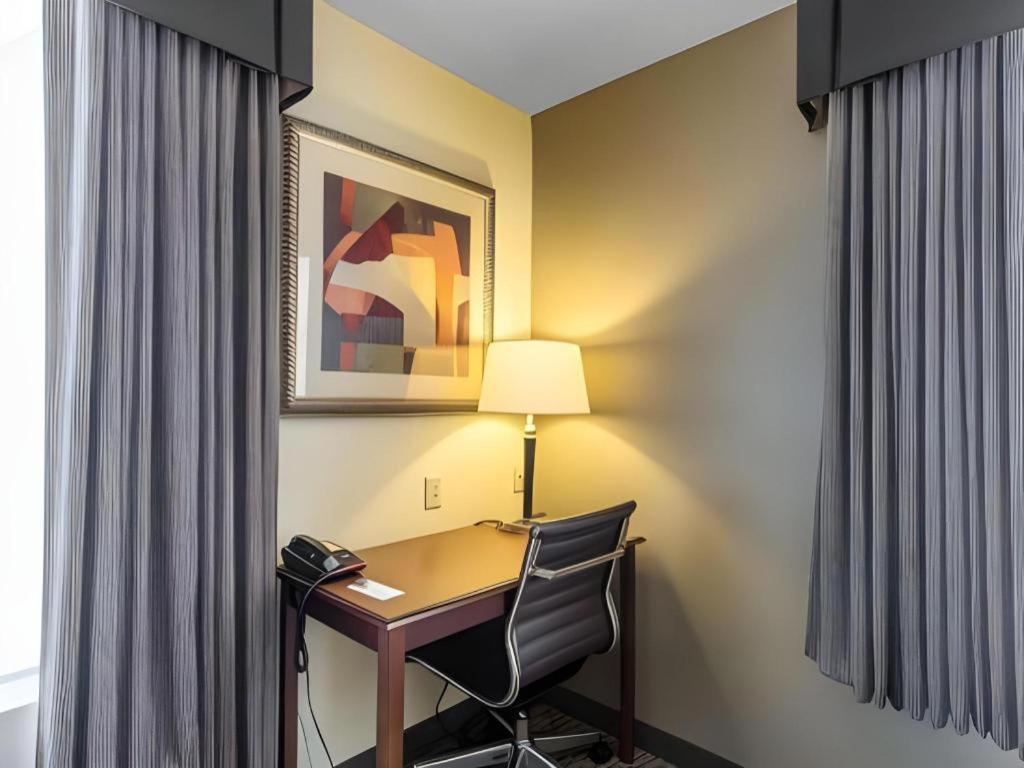 מדיסונוויל Comfort Inn & Suites מראה חיצוני תמונה