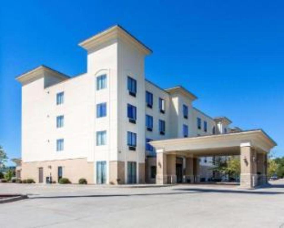 מדיסונוויל Comfort Inn & Suites מראה חיצוני תמונה