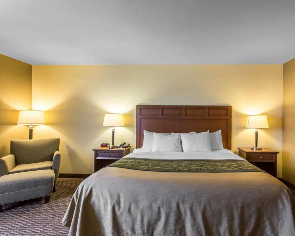 מדיסונוויל Comfort Inn & Suites מראה חיצוני תמונה