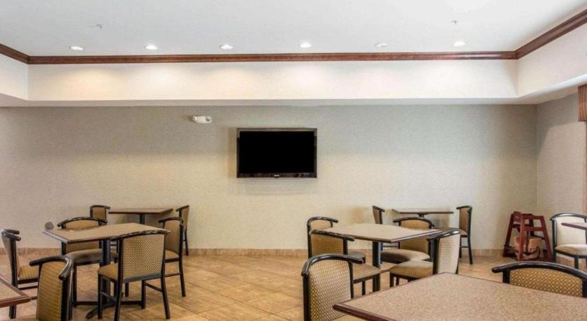 מדיסונוויל Comfort Inn & Suites מראה חיצוני תמונה