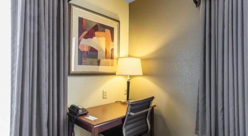 מדיסונוויל Comfort Inn & Suites מראה חיצוני תמונה