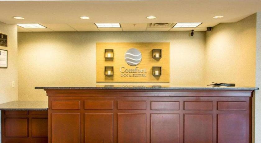 מדיסונוויל Comfort Inn & Suites מראה חיצוני תמונה